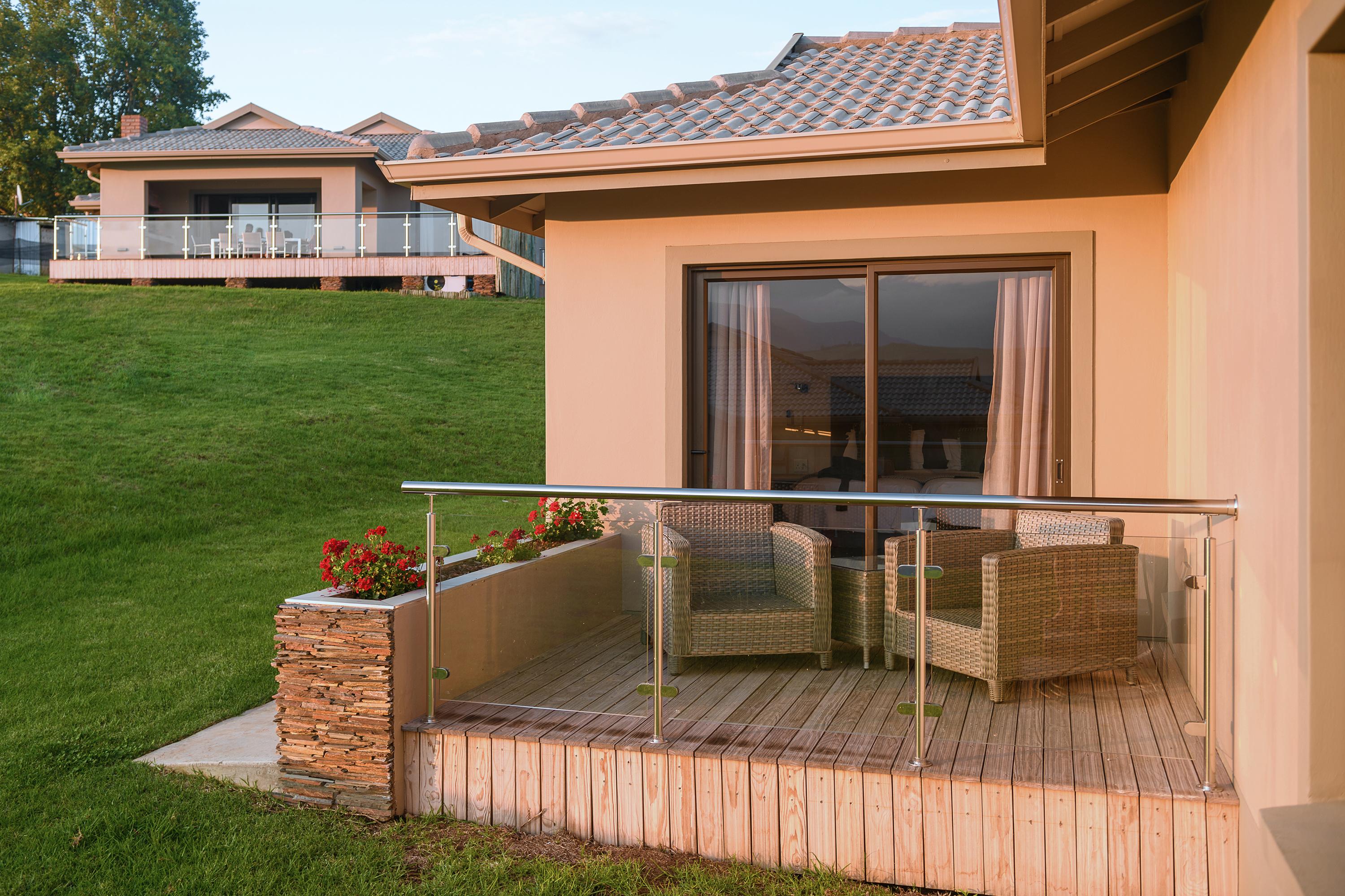 Cayley Mountain Resort Champagne Valley Dış mekan fotoğraf