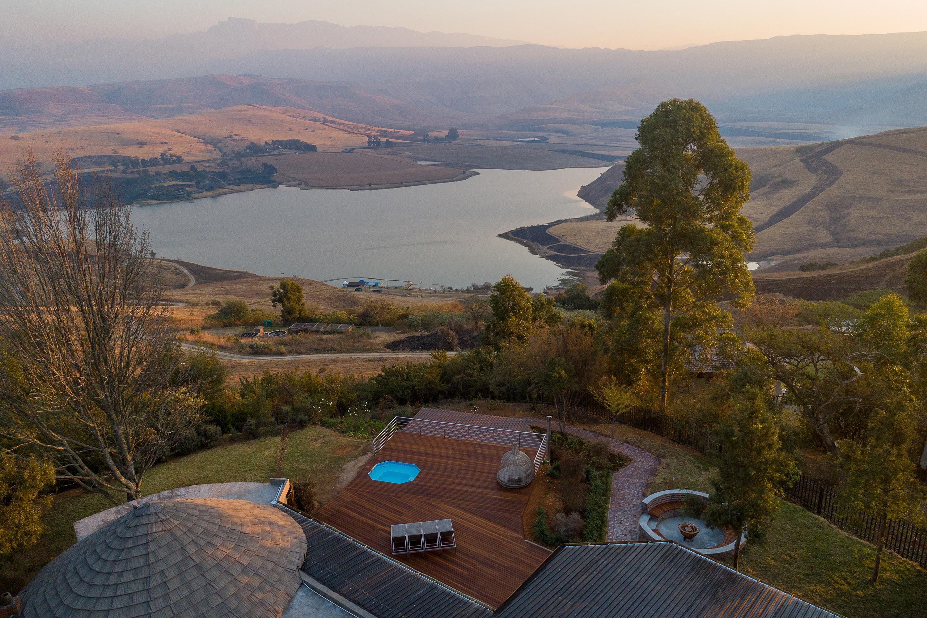 Cayley Mountain Resort Champagne Valley Dış mekan fotoğraf
