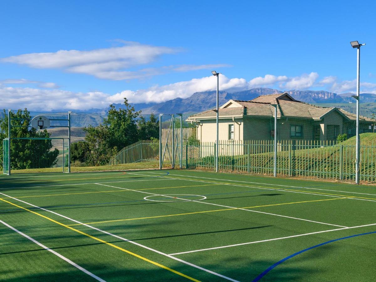 Cayley Mountain Resort Champagne Valley Dış mekan fotoğraf